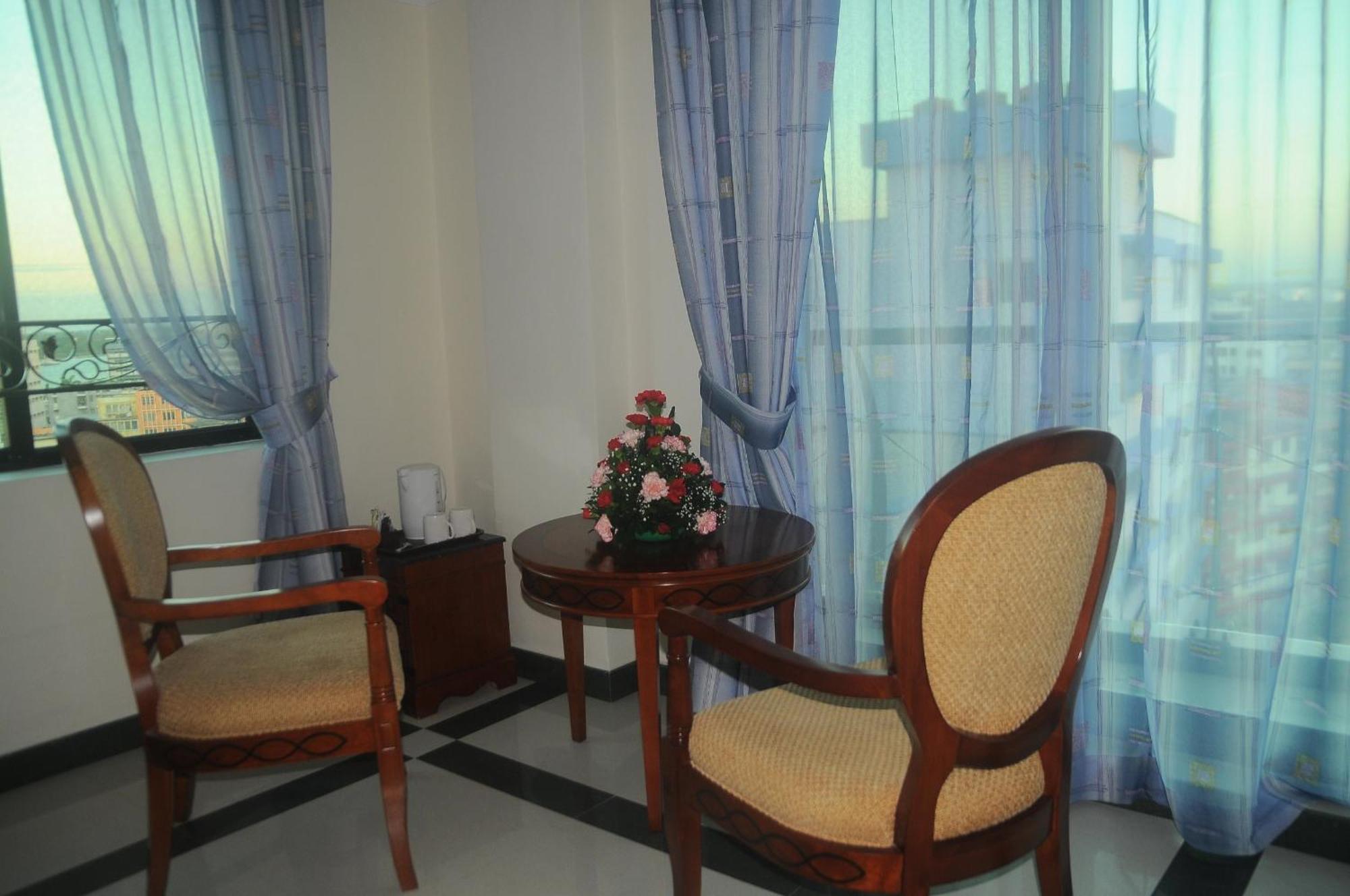 Hotel Nikko Towers Dar es Salaam Exteriör bild