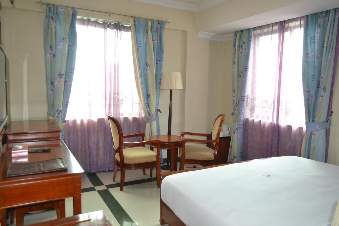 Hotel Nikko Towers Dar es Salaam Exteriör bild