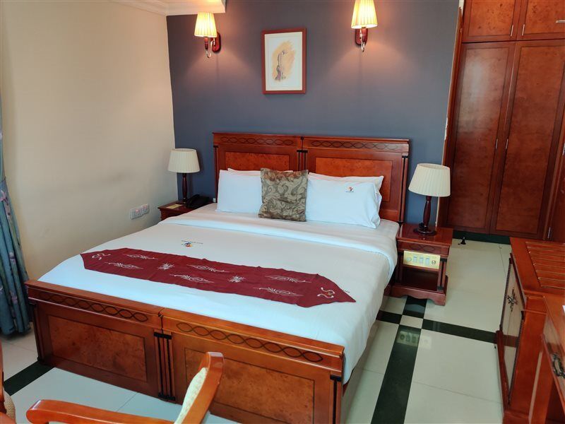 Hotel Nikko Towers Dar es Salaam Exteriör bild