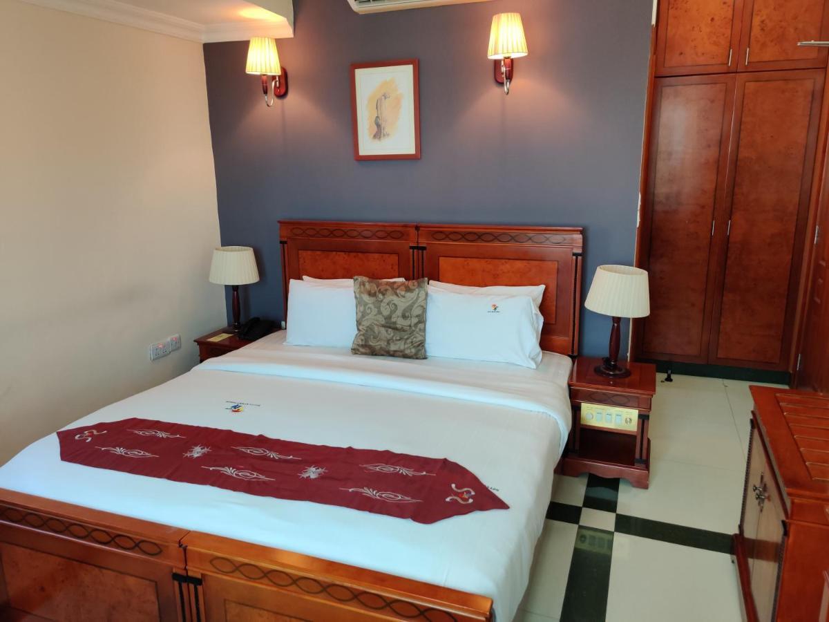 Hotel Nikko Towers Dar es Salaam Exteriör bild