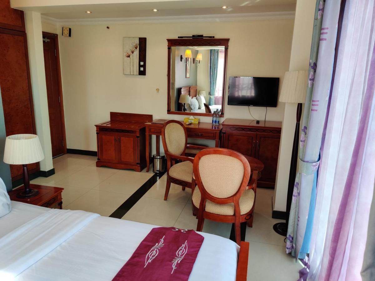 Hotel Nikko Towers Dar es Salaam Exteriör bild